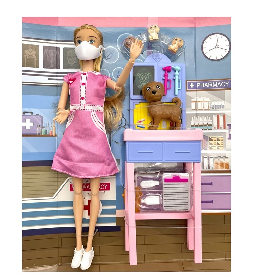 Imagen de MUÑECA VETERINARIA CON ACCESORIOS CAMANER