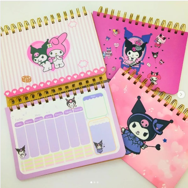 Imagen de AGENDA LIBRETA KUROMI PASTA DURA 19X12cm