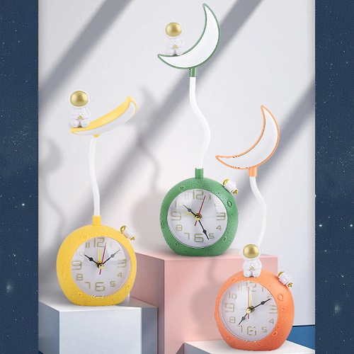 Imagen de RELOJ + LAMPARA DE MESA LUNA ASTRONAUTA