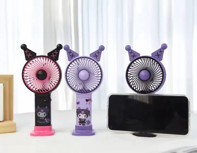 Imagen de VENTILADOR RECARGABLE KUROMI CALCOMANIAS