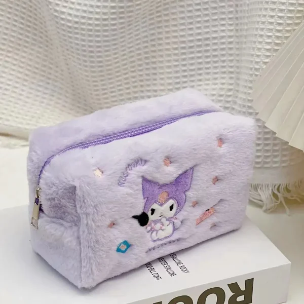Sanrio-Hello-Kitty-Kuromi-My-Melody-Cinnamoroll-estuche-de-l-pices-de-felpa-de-dibujos-animados.webp