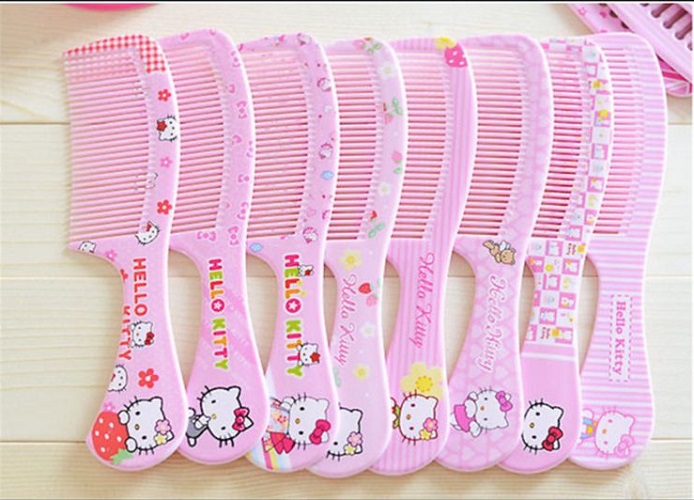 Imagen de 12 PEINE HELLO KITTY