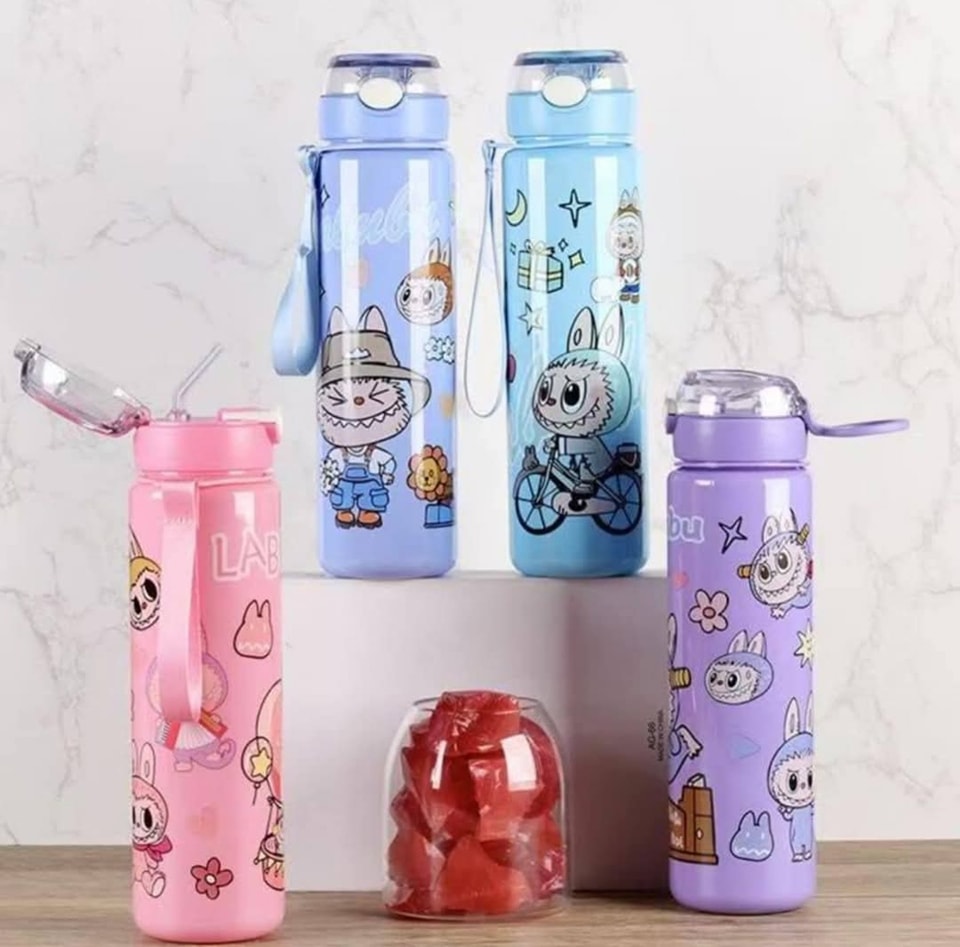Imagen de TERMO LABUBU MIX MODELOS 700ml 🦄