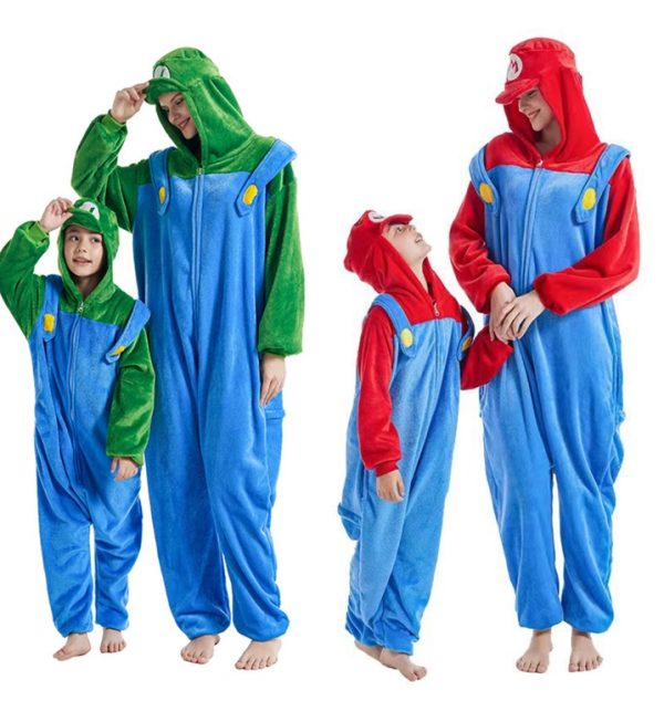 3713