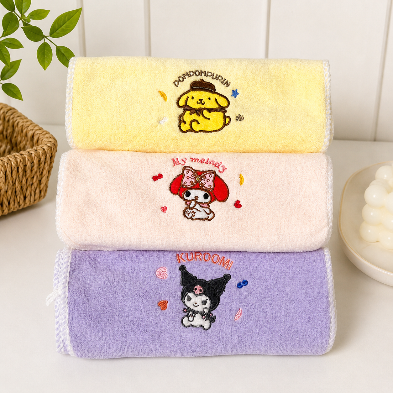 Imagen de TOALLA SANRIO ULTRA SUAVES MULTIUSOS 75 x 35 CM