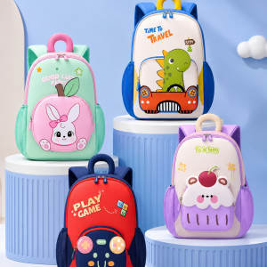 MOCHILA KINDER DISEÑOS CON LONCHERA