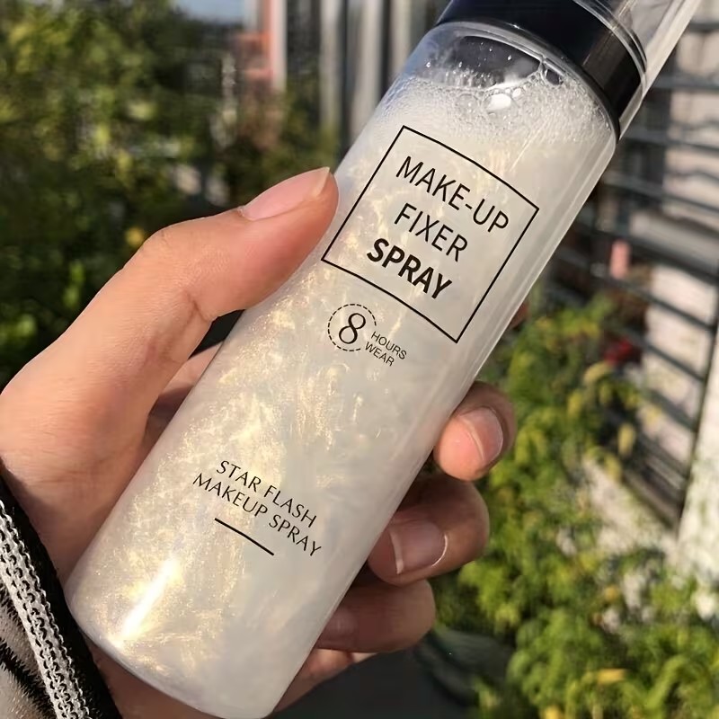 Imagen de SPRAY FIJADOR DE MAQUILLAJE GLITTER EFECTO 3 EN 1